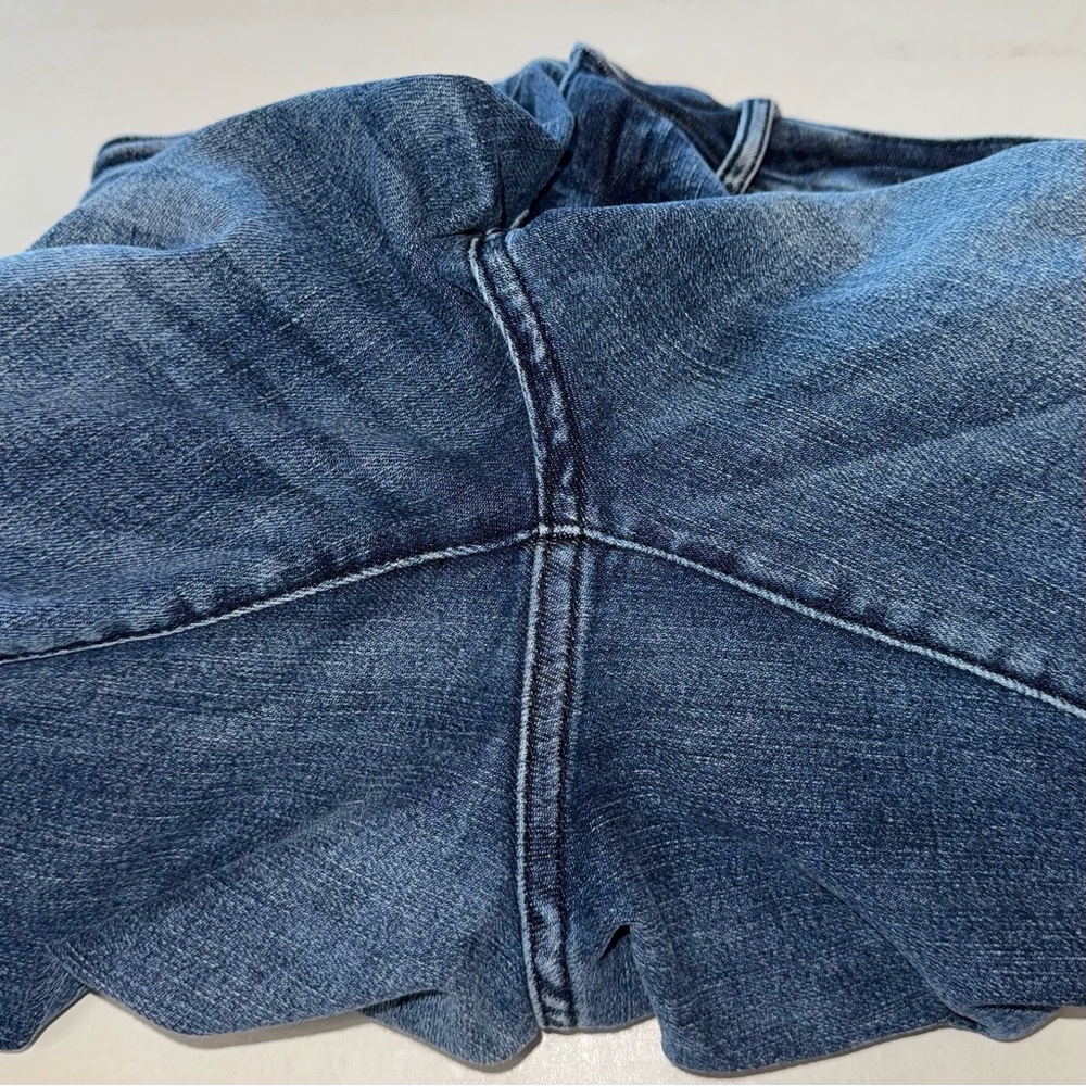 JUDY BLUE High Rise Relaxed Fit Ankle Raw Hem Distressed Crop JB88191 (3/26) - Picture 14 of 17